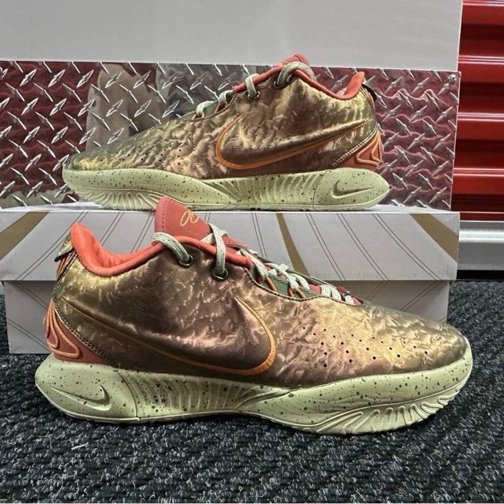 Nike LeBron XXI Air Zoom Gold Bronze Orange Sneakers